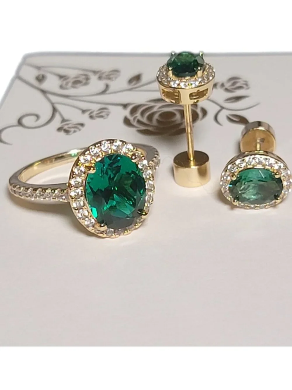 3ct Lab Grown Emerald Halo Ring 925 Silver Champagne Gold Size 7 NWT